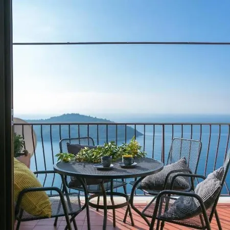 Dubrovnik, Rooftop For 6